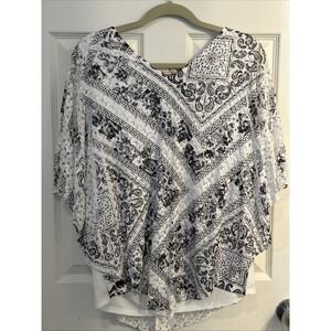 NWT Brittany Black Womens 3/4 Bell Sleeve White Black Flowy Crochet‎ Top
